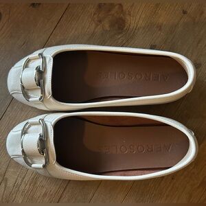 AEROSOLES Women's Cream Loafers with Silver Buckle